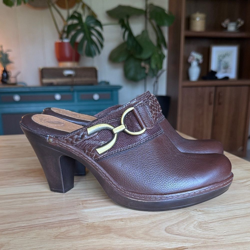 Nurture by Lamaze Brown Leather Mules - “Wyona” - Women’s Size 9.5